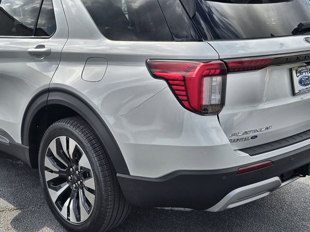 New 2026 Star White Metallic Tri-Coat Ford Platinum™ image 14