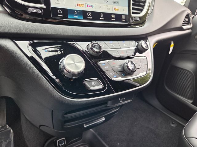 New 2026 White Chrysler LX image 24