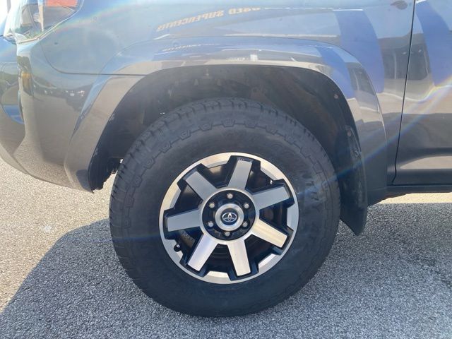 2018 Toyota 4Runner TRD Off-Road Premium photo