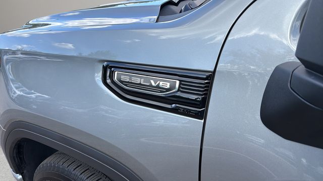 Used 2024 Silver GMC Elevation image 40