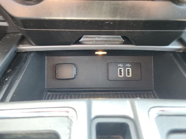 Used 2016 Red Ford XLT image 28