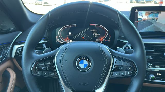 2021 BMW 5 Series 530i 15