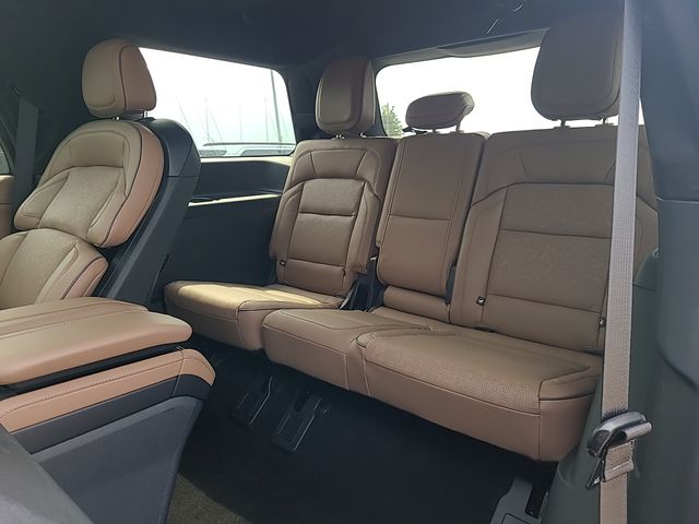 Used 2025 Lincoln Navigator SUV