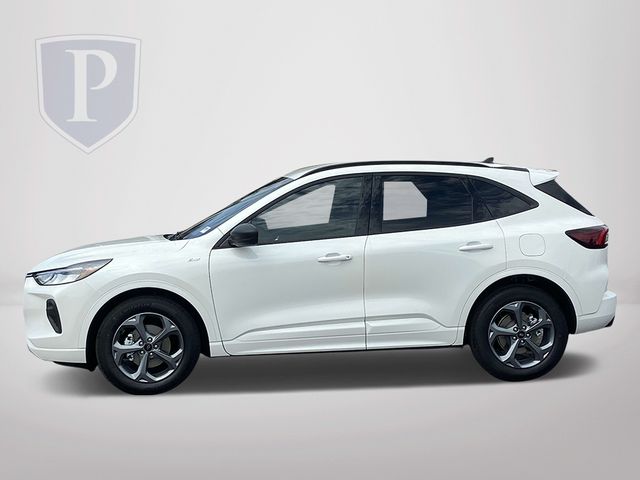 2024 Ford Escape ST-Line 2