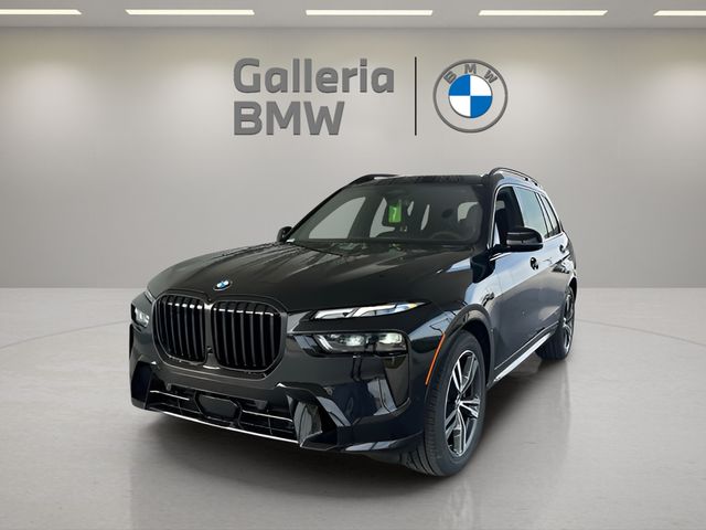 2026 BMW X7 40i's photo