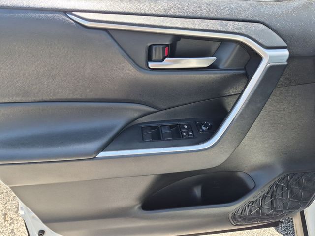 Used 2021 Toyota RAV4 Hybrid XLE 4D Sport Utility