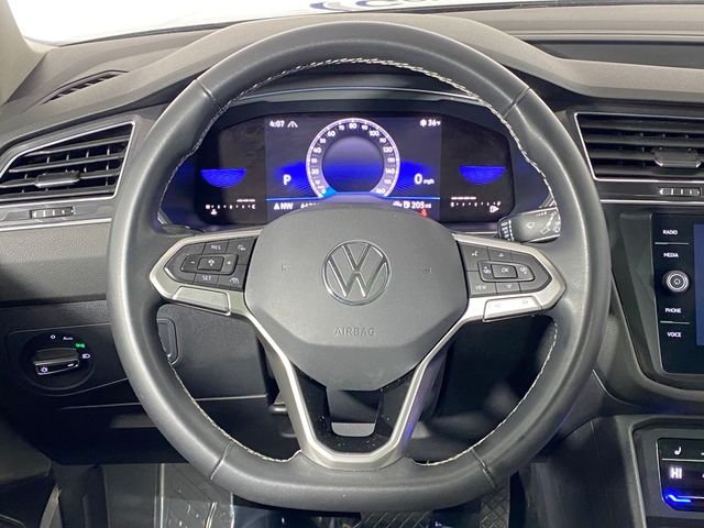 2022 Volkswagen Tiguan 2.0T SE photo