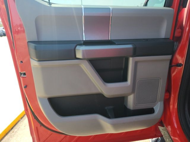 Used 2016 Red Ford XLT image 19