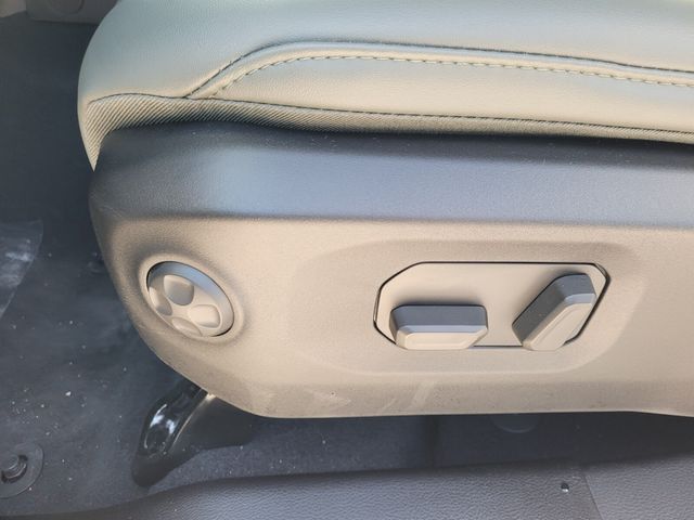 New 2026 Black Jeep Mojave image 7