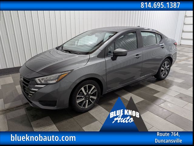 Gray (Gun Metallic) 2025 Nissan Versa SV FWD Sedan Front-Wheel Drive Continuously Variable Transmission