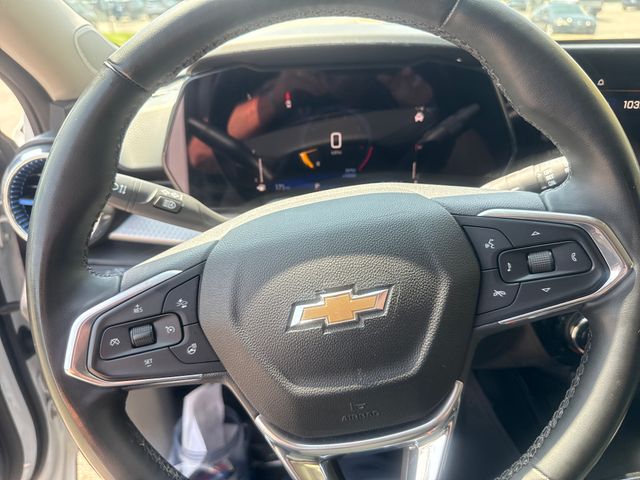 Used 2024 Chevrolet Trax SUV
