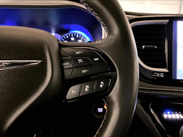 2022 Chrysler Pacifica Touring L Black at Phil Fitts Ford