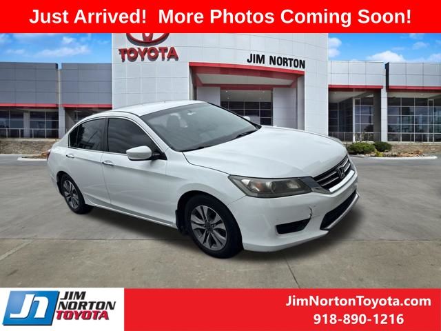 2013 Honda Accord LX Auto's photo