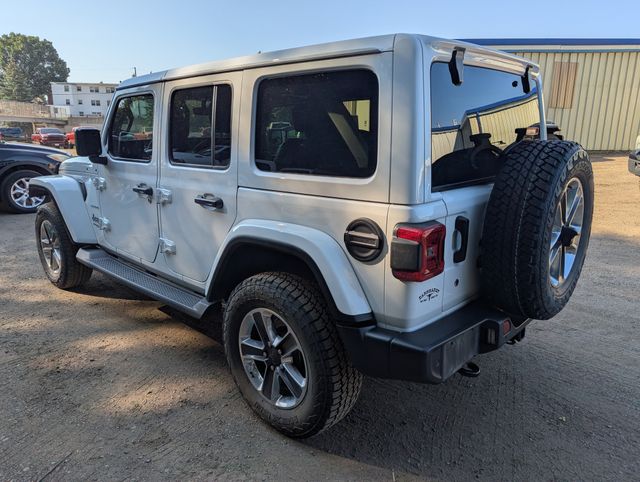 2020 Bright White Clearcoat Jeep Wrangler Unlimited Sahara 4X4 SUV