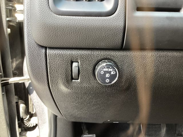 Used Car 2022 Chevrolet Colorado  Lt For Sale Under $25,000 In San Antonio, Texas