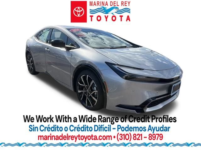 2026 Toyota Prius XSE's photo