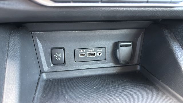 Used 2025 White Nissan SV image 34