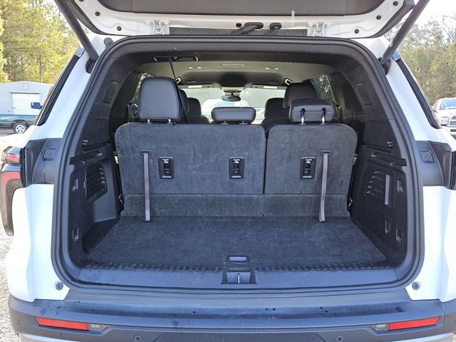 2025 Chevrolet Traverse FWD LT