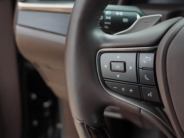 Used 2021 Lexus ES Sedan