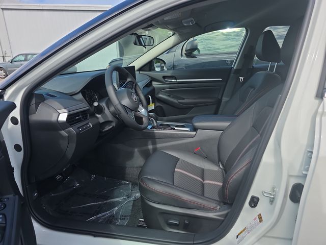 New 2026 White Nissan 2.5 SR image 11