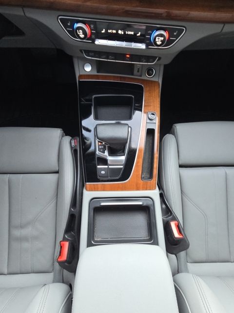2022 Audi Q5 e:46803A