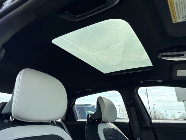 Used 2025 Gray Kia GT-Line image 24