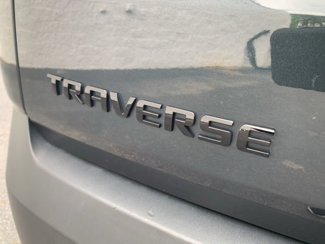 2021 Chevrolet Traverse RS photo
