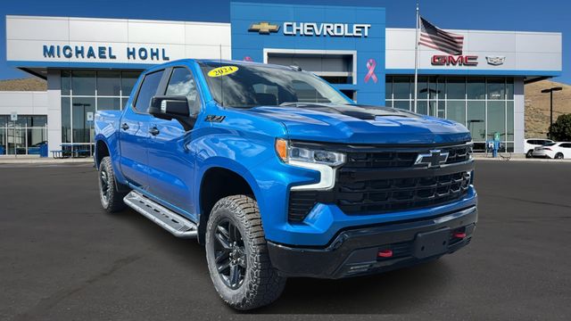 Glacier Blue Metallic 2024 Chevrolet Silverado 1500 LT Trail Boss Crew Cab 4WD Pickup Truck Four-Wheel Drive Automatic