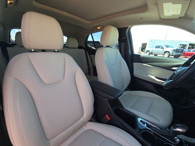2023 Buick Encore GX Essence:C02726