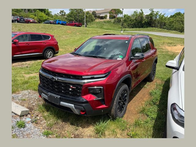 Radiant Red Tintcoat 2024 Chevrolet Traverse Z71 AWD SUV / Crossover Four-Wheel Drive 8-Speed Automatic