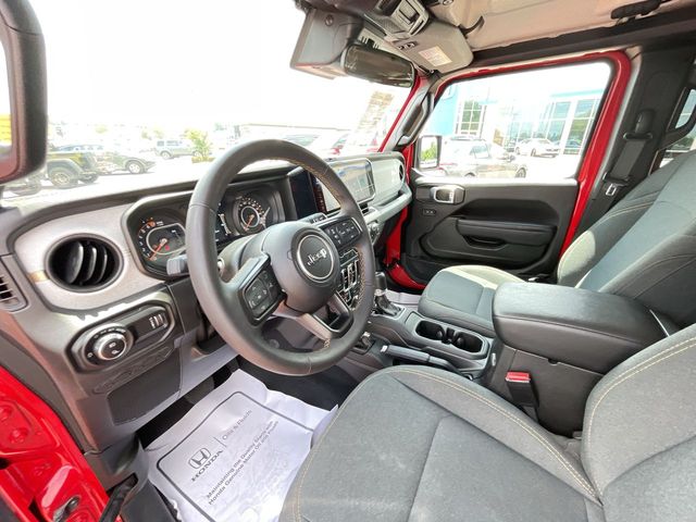 Used 2024 Jeep Gladiator Truck