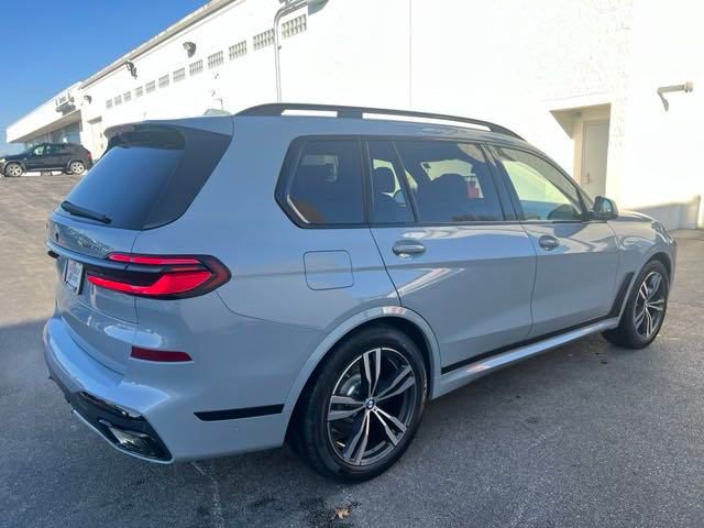 2025 BMW X7 xDrive40i 5