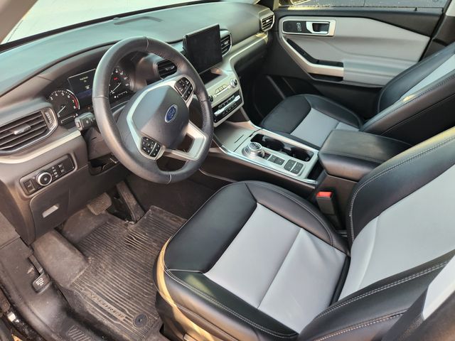 2024 Ford Explorer XLT Black at DeMontrond Ford
