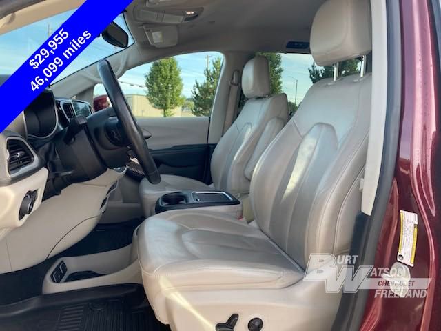 2021 Chrysler Pacifica Touring L 9