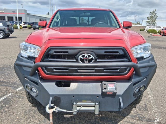 Barcelona Red Metallic 2016 Toyota Tacoma Pickup Truck Four-Wheel Drive 6-Speed Automatic