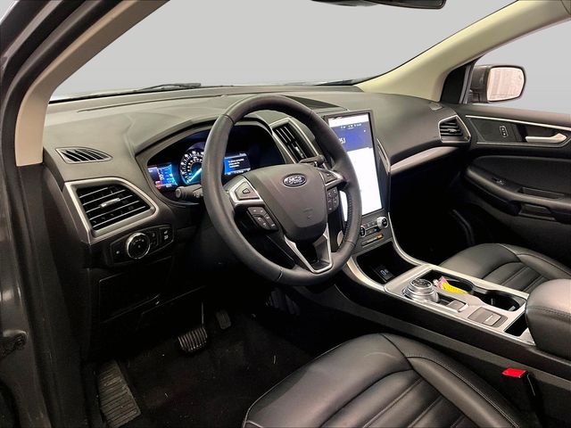 2024 Ford Edge SEL - 11