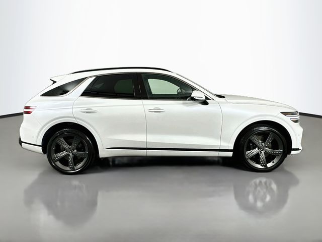 Thumbnail: 2023 Genesis GV70 - 4