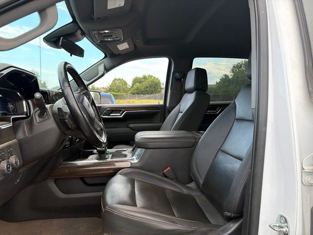 Used 2023 White Chevrolet LT Trail Boss image 10