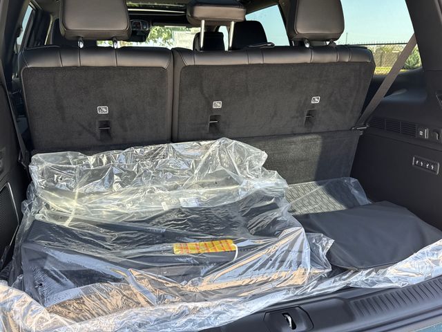 New 2026 Jeep Grand Wagoneer SUV