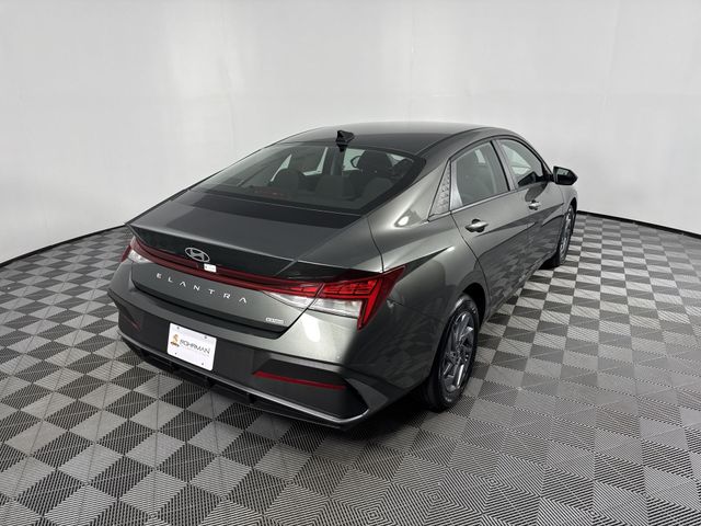 New 2025 Hyundai Elantra Hybrid For Sale in Indianapolis, IN