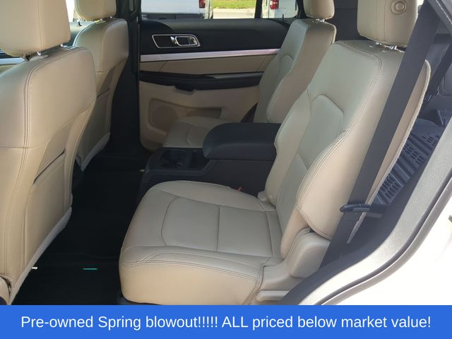 Used 2017 White Ford XLT image 37