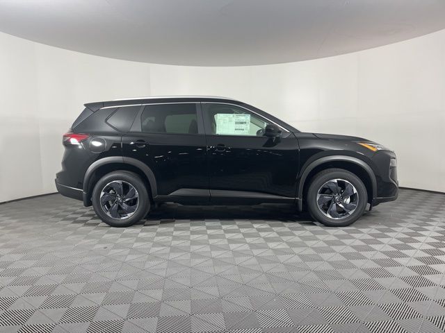 2024 Nissan Rogue SV 12