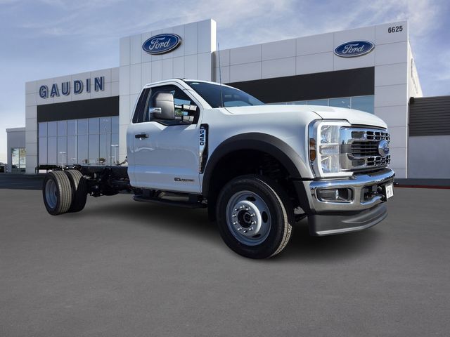 2026 Ford Super Duty F-450 Chassis Regular Cab (DRW)