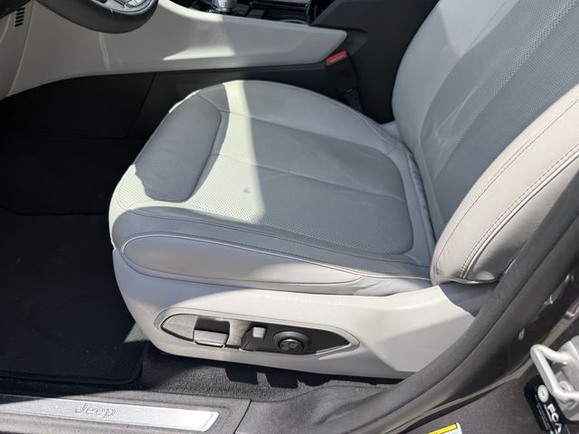 2023 Jeep Grand Cherokee Overland Gray at Big Star Chrysler Jeep Dodge Ram 