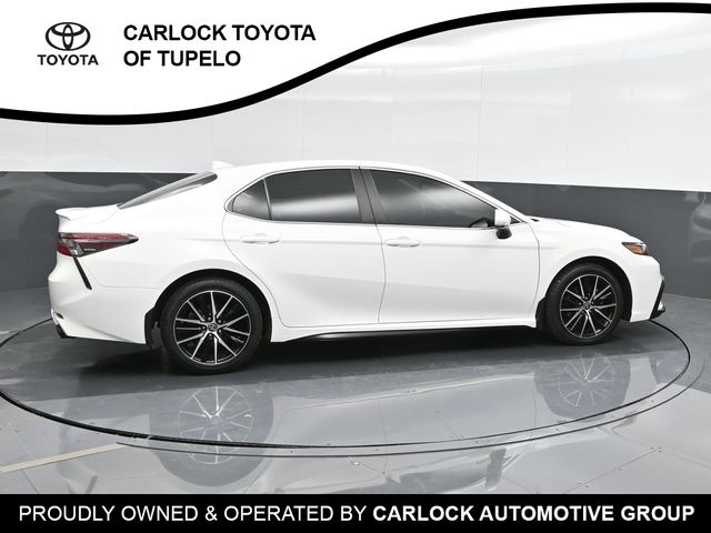 2021 Toyota Camry SE 3