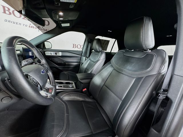 2021 Silver Metallic Ford Explorer ST 4X4 SUV
