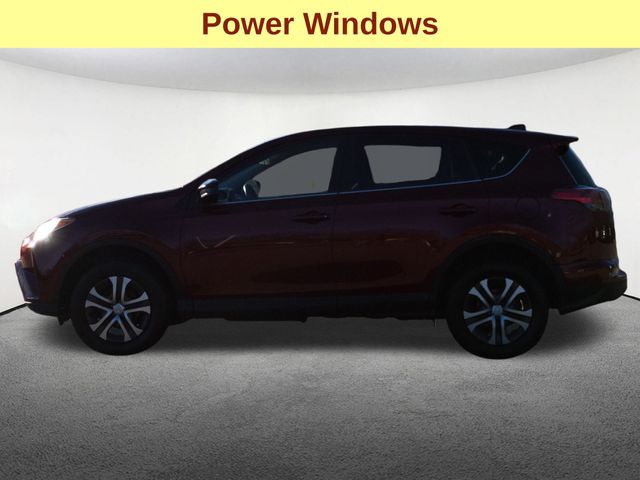 2018 Toyota RAV4 LE 7