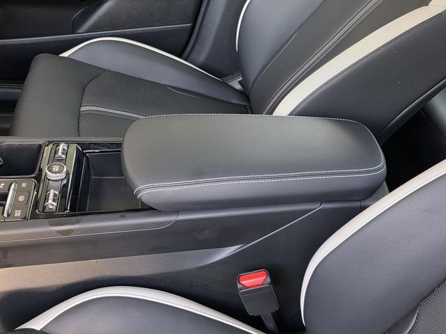 Used 2025 Kia K5 Sedan