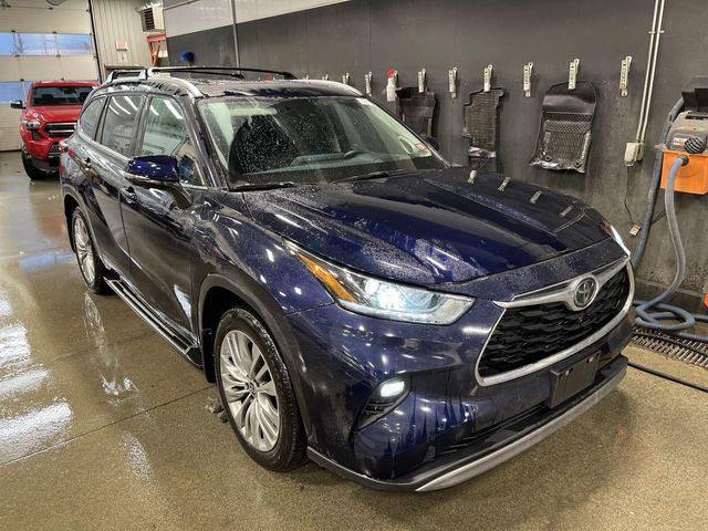 2024 Toyota Highlander Platinum AWD