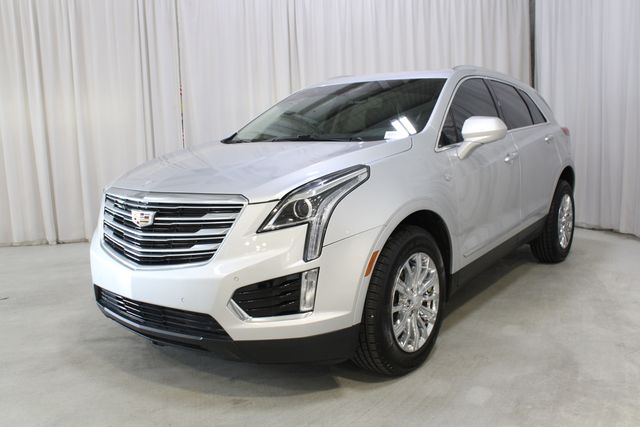 Used 2018 Silver Cadillac Luxury image 37